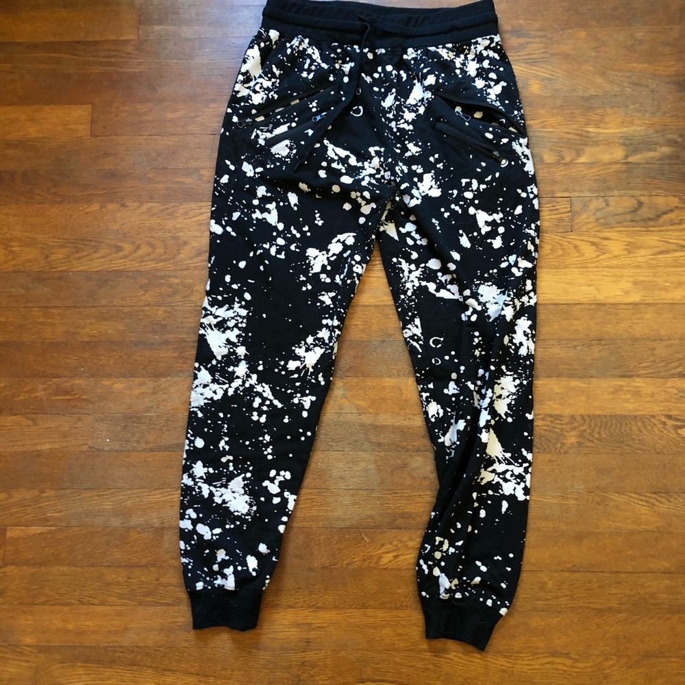 Men’s jogger size large